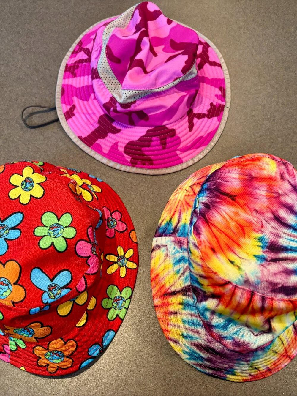 ~~Lot Of 3 Colorful Unisex Youth Sun Bucket Hats
